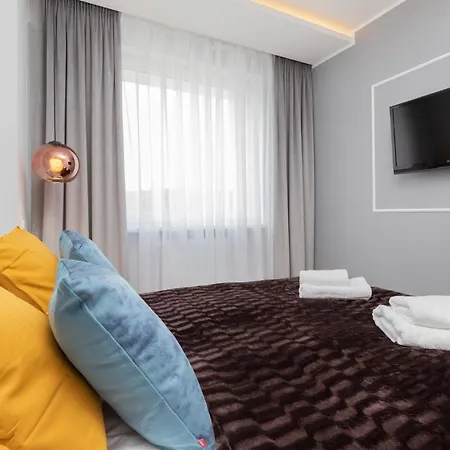 Forest View By Renters Apartment